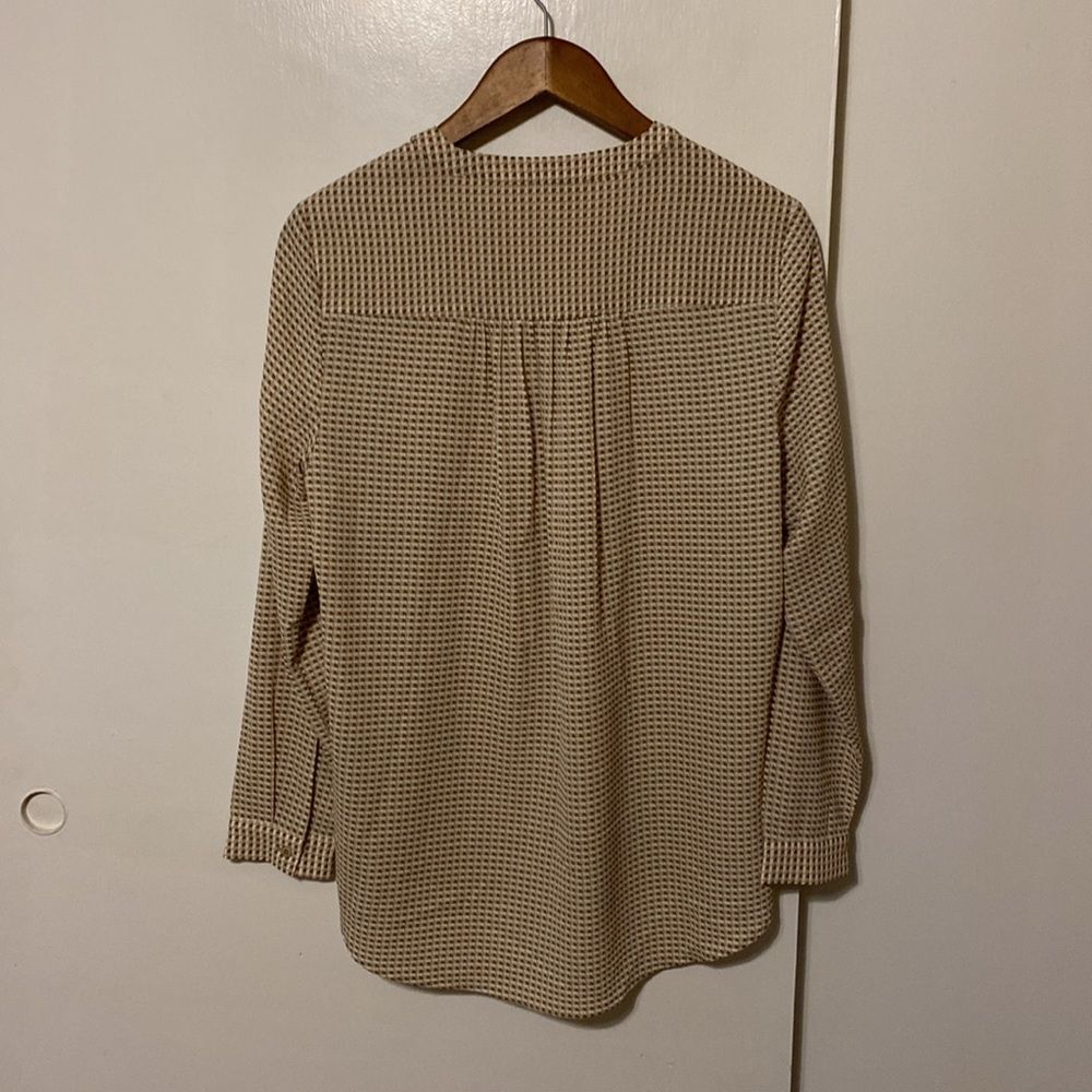 Adrianna Papell Long Sleeve Geometric Print Button Down Blouse Size Medium - Picture 7 of 11